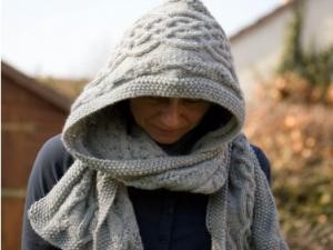 echarpe capuche tricot patron