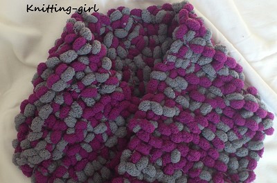 tricoter la laine pompon