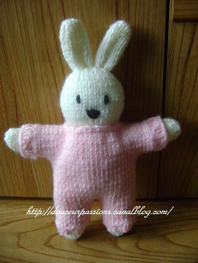 tricoter un lapin en laine