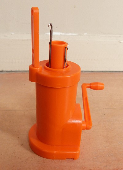 tricotin a manivelle